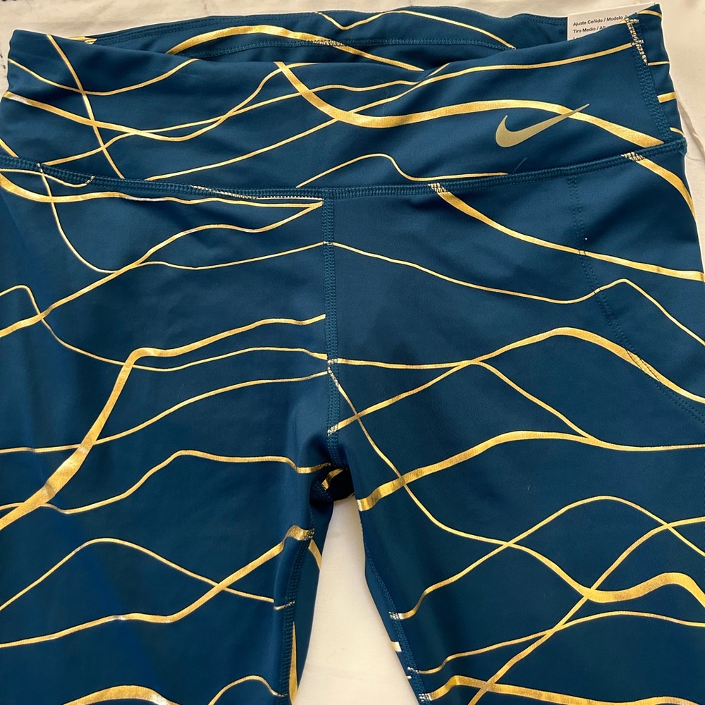 Nike leggings